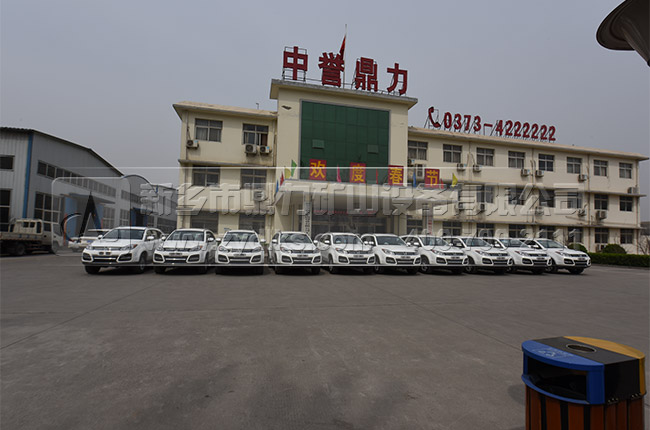 顎式破石機(jī)廠家 顎式破石機(jī)廠家