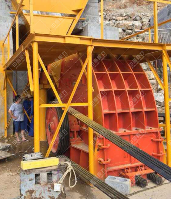 �����ϲ��r(sh��)�a(ch��n)300���������a(ch��n)���F(xi��n)������չʾ4