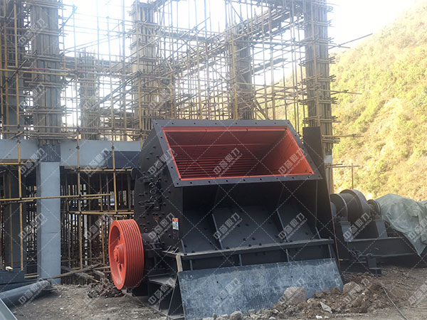 錘式破碎機(jī)