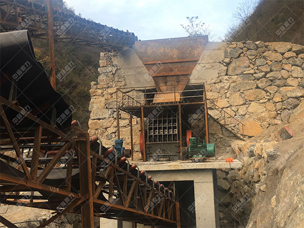 錘式破碎機(jī)