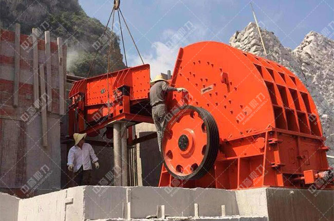 ʯ��ʯ����C(j��)���x�ã��Nʽ����C(j��)