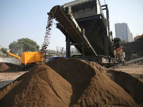 顎式移動(dòng)破碎機(jī)